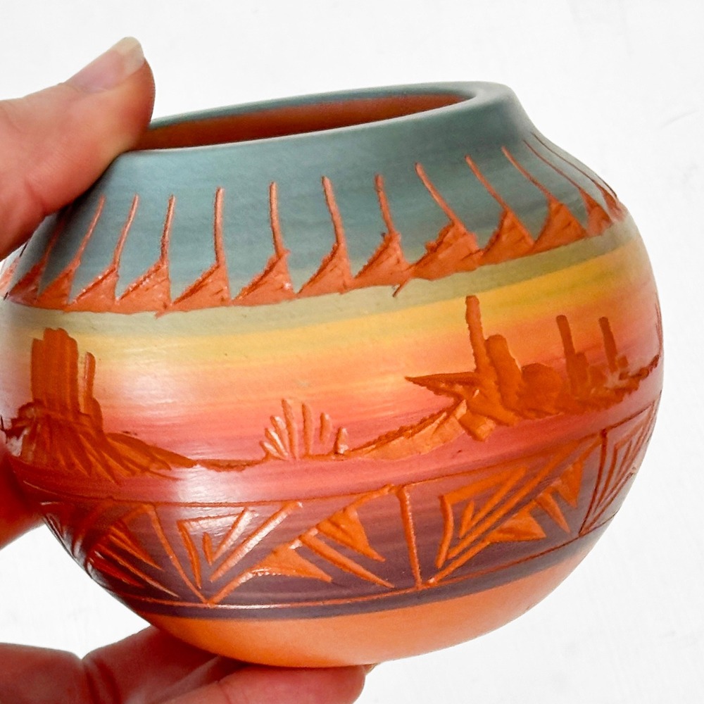 Silas Navajo Etched Seed Pot Southwestern Desert Sunset Pottery Terracotta